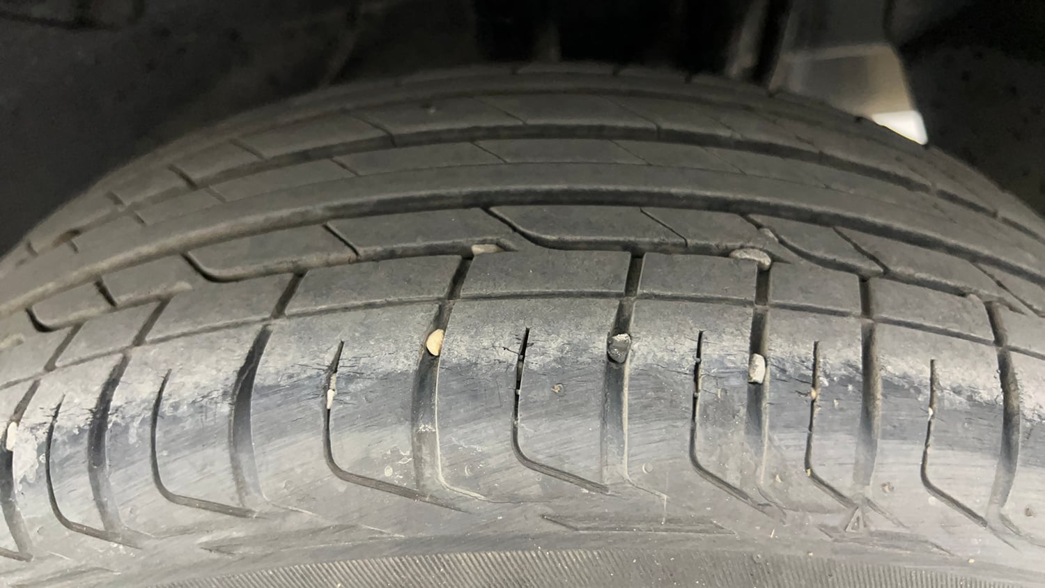Used 2022 Tata Nexon XMA (S) Diesel Diesel Automatic tyres LEFT REAR TYRE TREAD VIEW