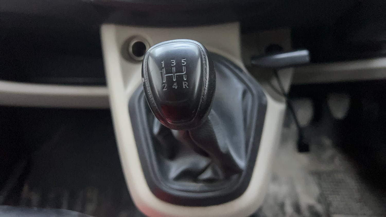 Used 2016 Datsun GO T Petrol Manual interior GEAR  KNOB VIEW
