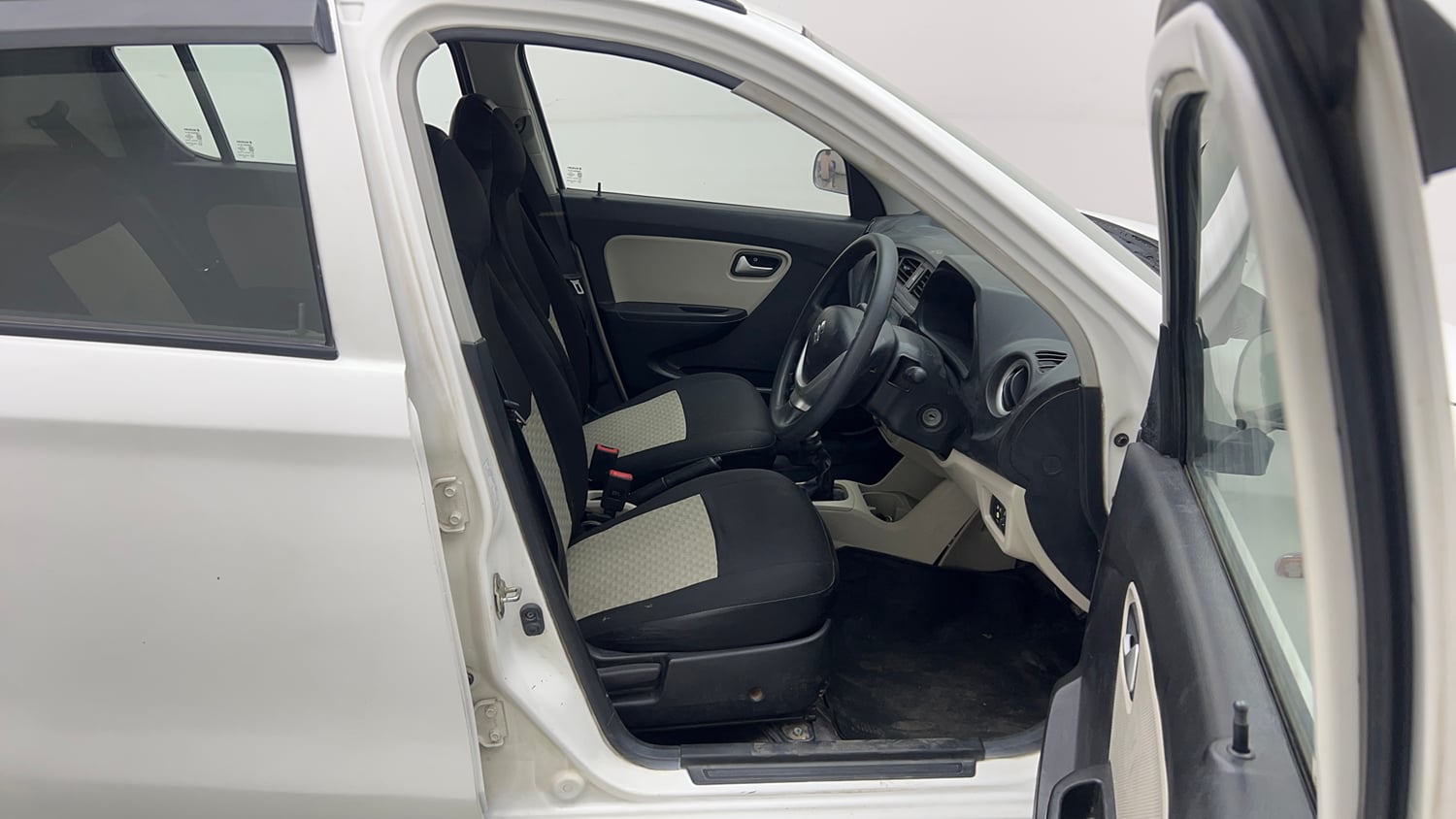 Used 2019 Maruti Suzuki Alto 800 LXi CNG Cng Manual interior RIGHT SIDE FRONT DOOR CABIN VIEW