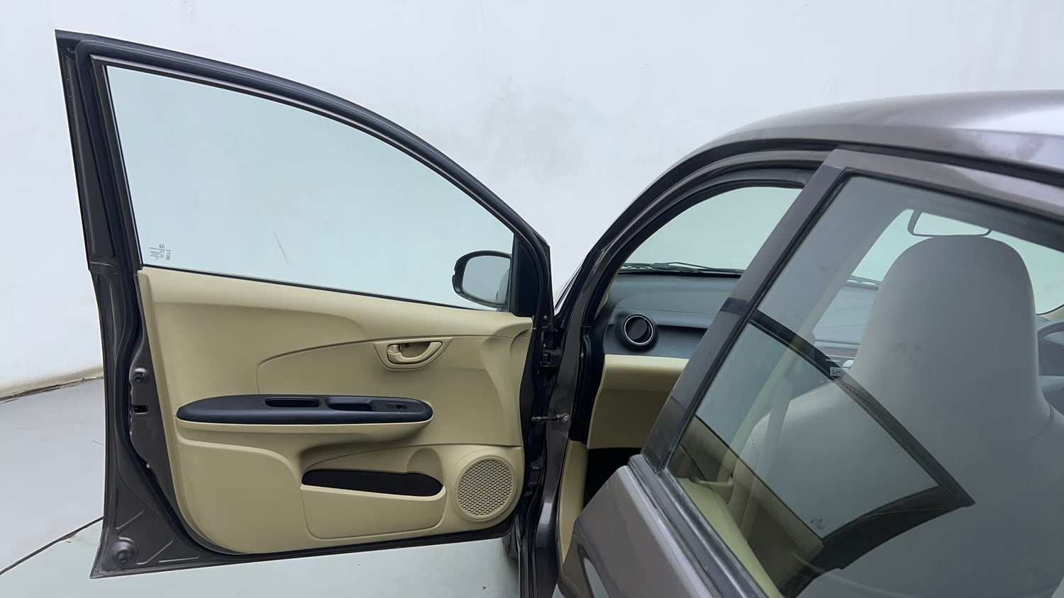 Used 2016 Honda Brio S MT Petrol Manual interior LEFT FRONT DOOR OPEN VIEW