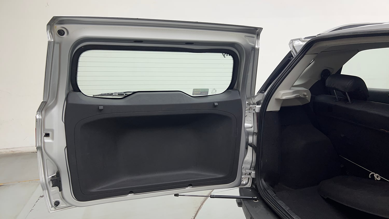 Used 2017 Ford EcoSport Titanium 1.5L Ti-VCT AT Petrol Automatic interior DICKY DOOR OPEN VIEW