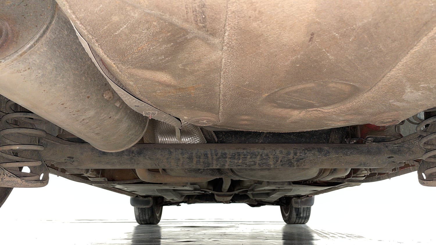 Used 2018 Skoda Rapid Style 1.6 MPI AT Petrol Automatic extra REAR UNDERBODY VIEW (TAKEN FROM REAR)