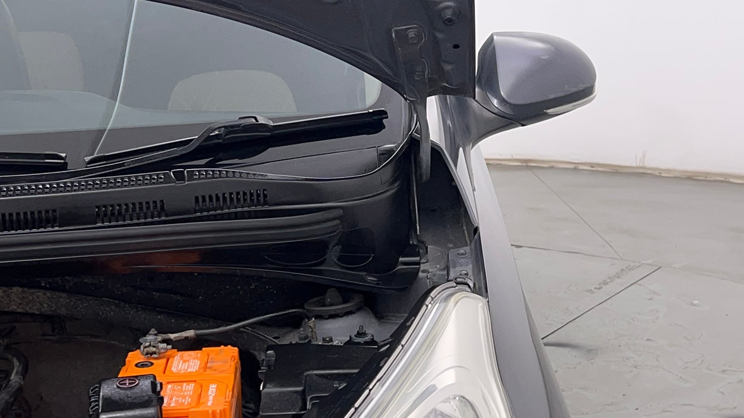 Used 2015 Hyundai Grand i10 Sportz 1.2 Kappa VTVT Petrol Manual engine ENGINE LEFT SIDE HINGE & APRON VIEW