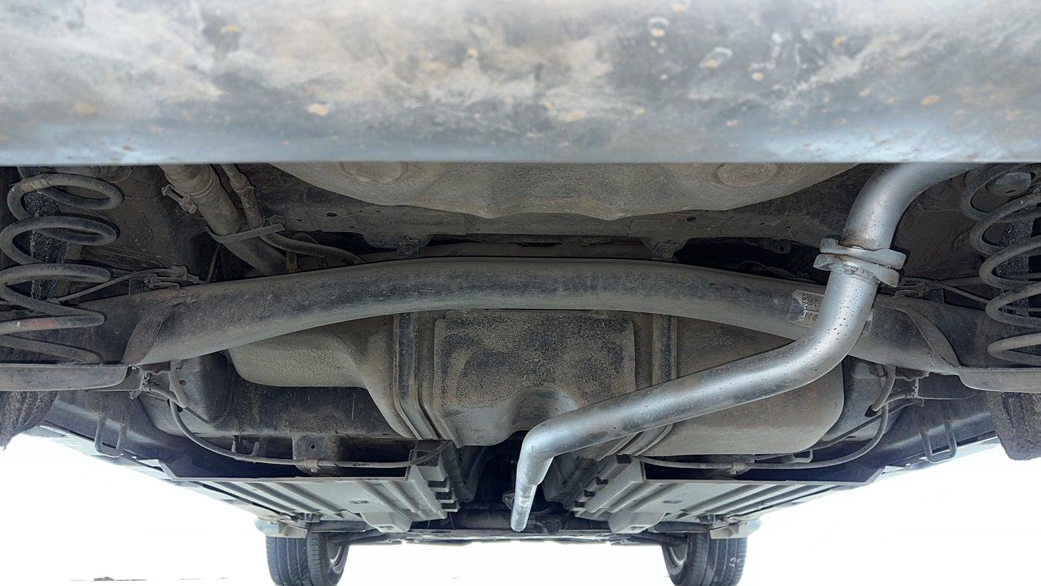 Used 2017 Maruti Suzuki Vitara Brezza ZDi+ Dual Tone Diesel Manual extra REAR UNDERBODY VIEW (TAKEN FROM REAR)