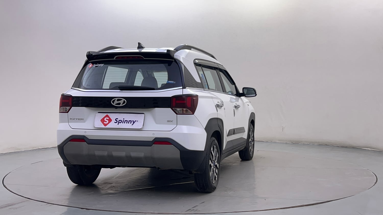 Used 2023 Hyundai Exter SX (O) Connect 1.2 AMT Petrol Automatic exterior RIGHT REAR CORNER VIEW