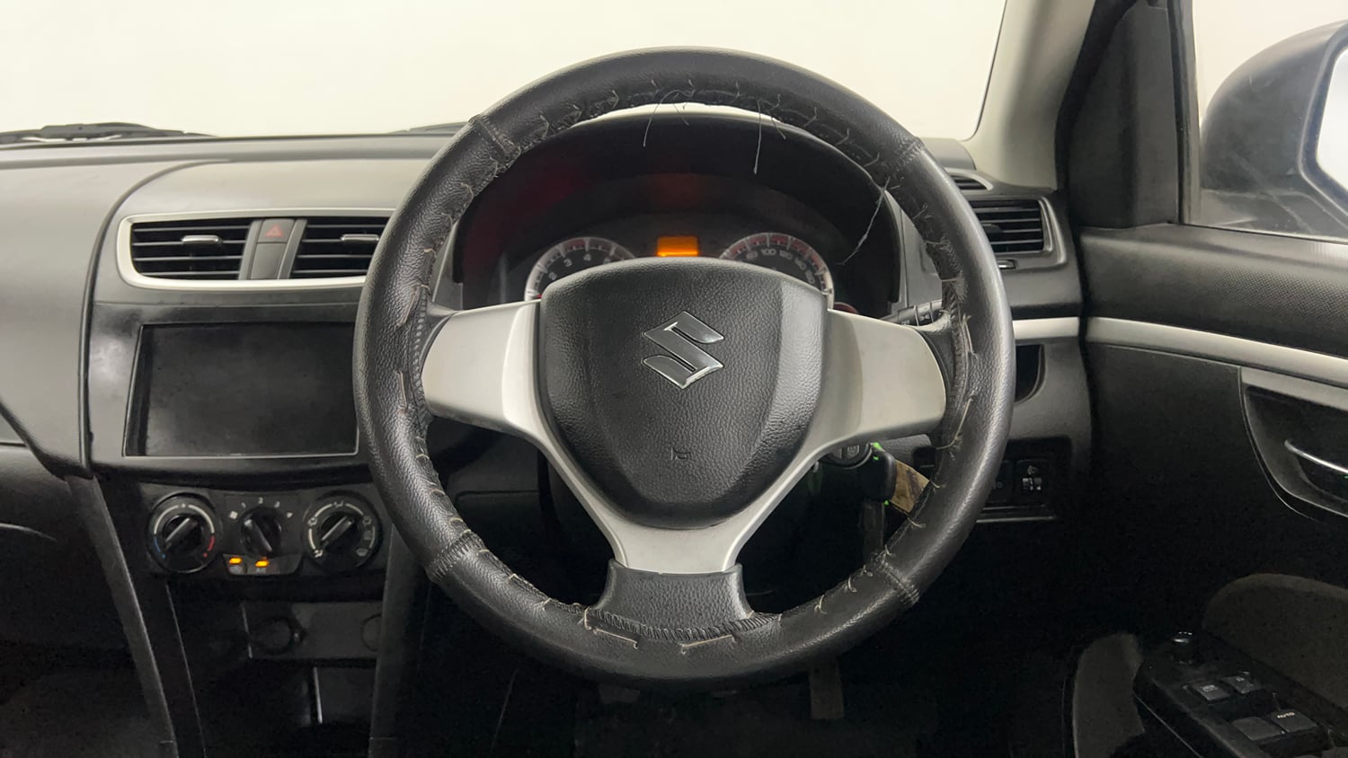 Used 2014 Maruti Suzuki Swift VXi Petrol Manual interior STEERING VIEW