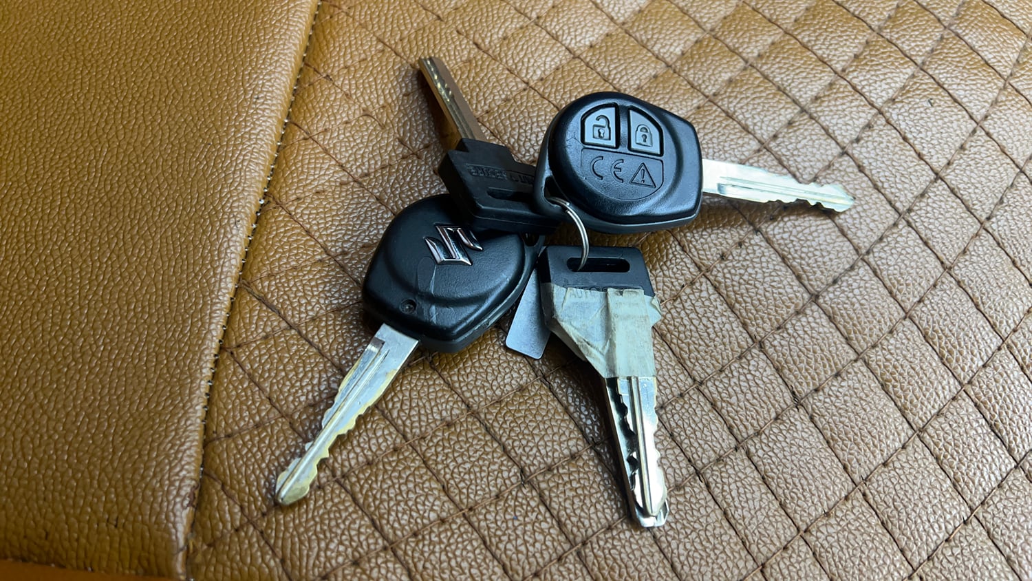 Used 2018 Maruti Suzuki Swift VXi Petrol Manual extra CAR KEY VIEW