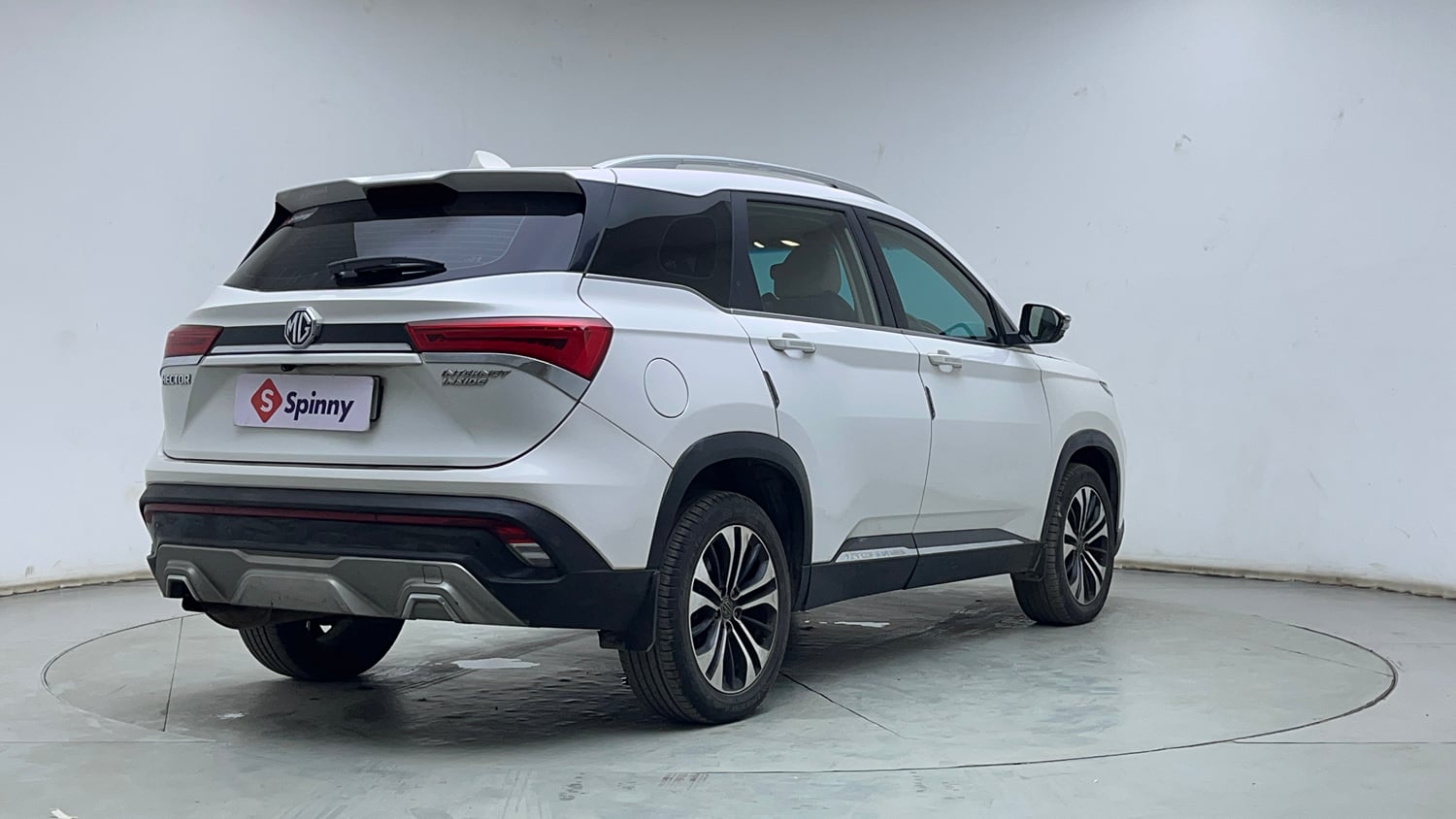 Used 2023 MG Motors Hector Sharp 1.5 Petrol CVT Petrol Automatic exterior RIGHT REAR CORNER VIEW