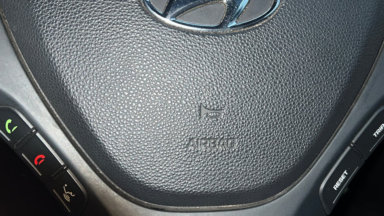 Used 2018 Hyundai Grand i10 Sportz 1.2 Kappa VTVT Petrol Manual top_features Airbags