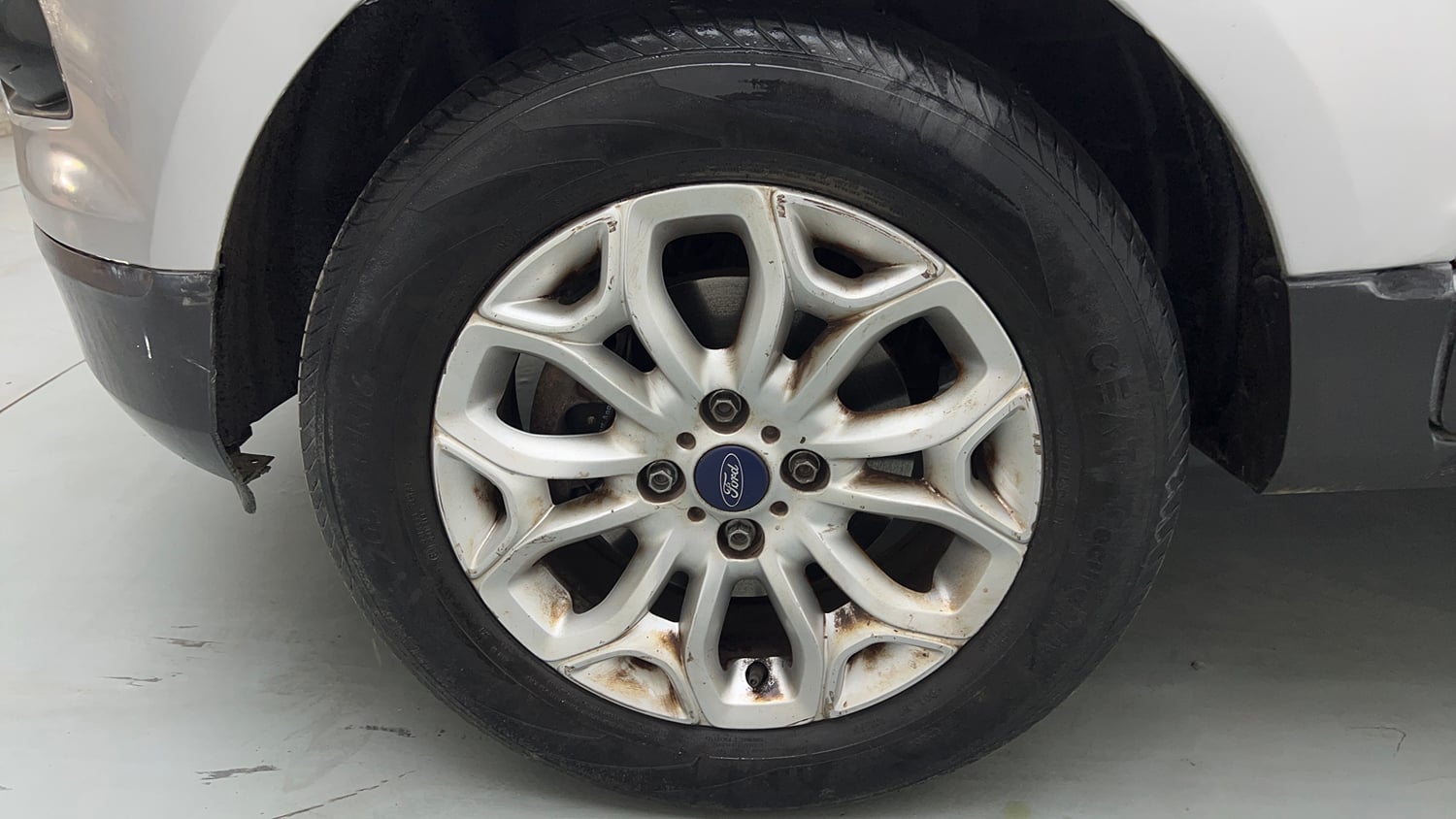 Used 2017 Ford EcoSport Titanium 1.5L Ti-VCT AT Petrol Automatic tyres LEFT FRONT TYRE RIM VIEW