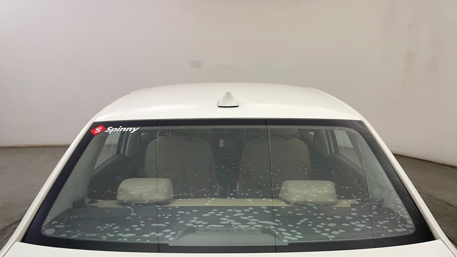 Used 2019 Volkswagen Ameo Trendline 1.0L (P) Petrol Manual exterior BACK WINDSHIELD VIEW
