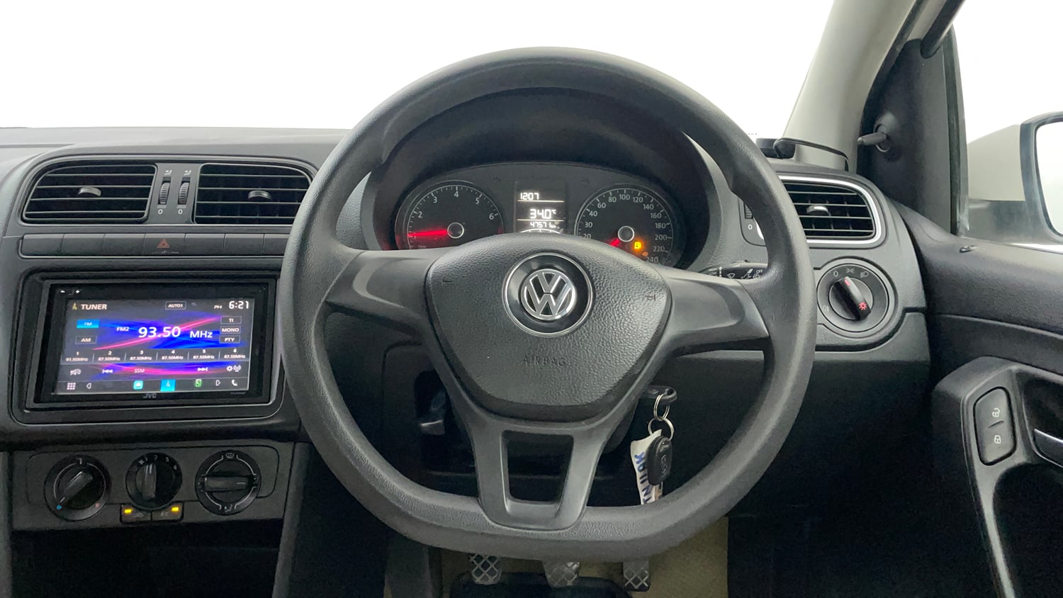 Used 2019 Volkswagen Ameo Trendline 1.0L (P) Petrol Manual interior STEERING VIEW