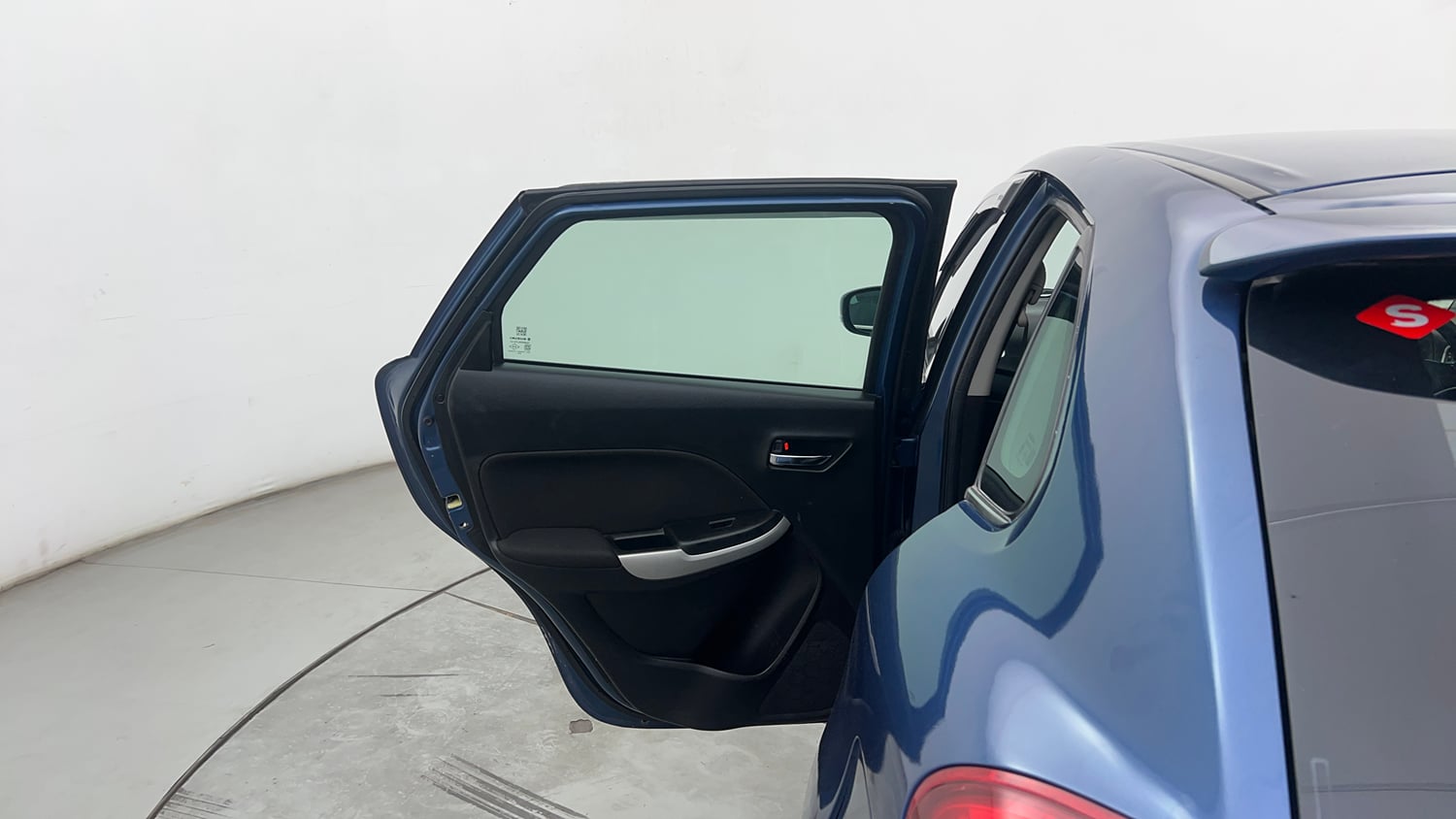 Used 2016 Maruti Suzuki Baleno Zeta 1.2 Petrol Manual interior LEFT REAR DOOR OPEN VIEW