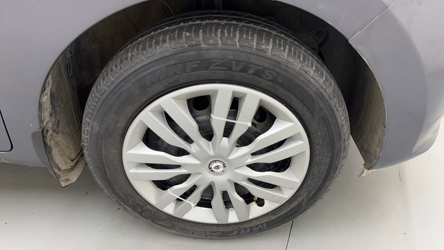 Used 2019 Hyundai Santro Sportz CNG Cng Manual tyres RIGHT FRONT TYRE RIM VIEW