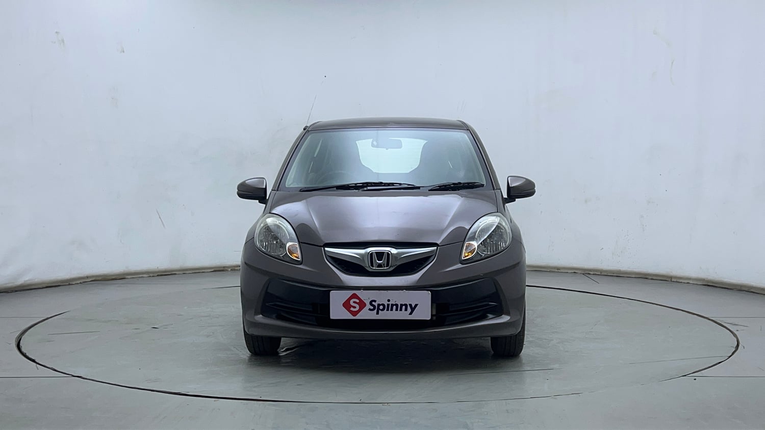 Used 2016 Honda Brio S MT Petrol Manual exterior FRONT VIEW