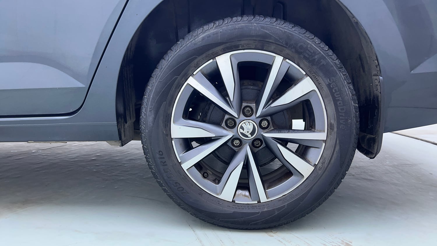 Used 2023 Skoda Slavia Style 1.0L TSI AT Petrol Automatic tyres LEFT REAR TYRE RIM VIEW