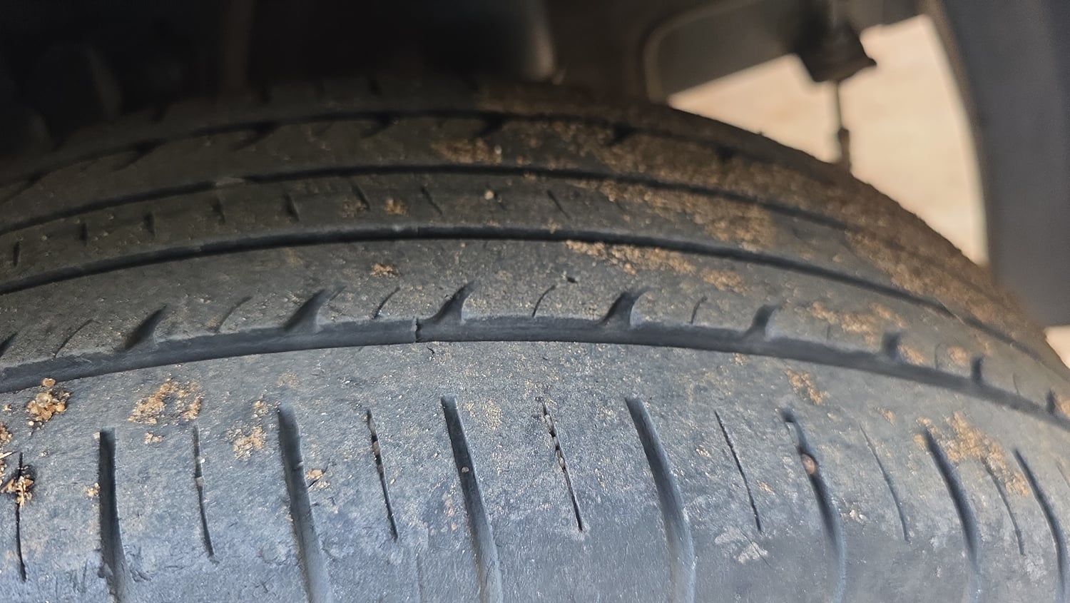 Used 2022 Hyundai Venue SX 1.2 Petrol Petrol Manual tyres LEFT REAR TYRE TREAD VIEW