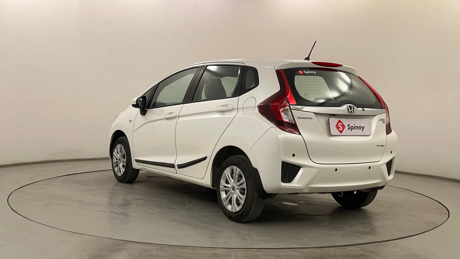 Used 2016 Honda Jazz SV Petrol Petrol Manual exterior LEFT REAR CORNER VIEW
