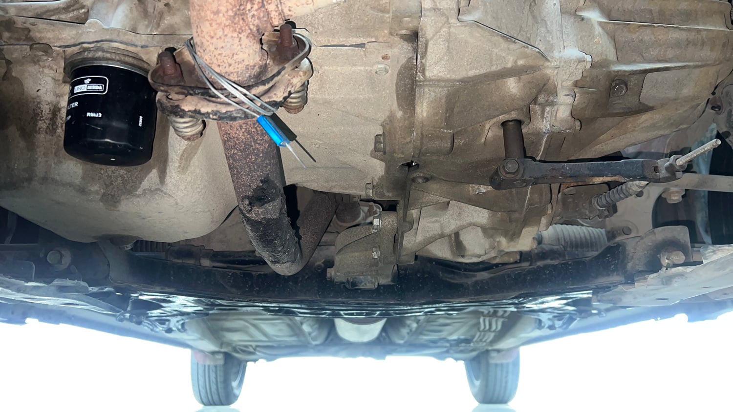 Used 2017 Maruti Suzuki Dzire VXi Petrol Manual extra FRONT LEFT UNDERBODY VIEW