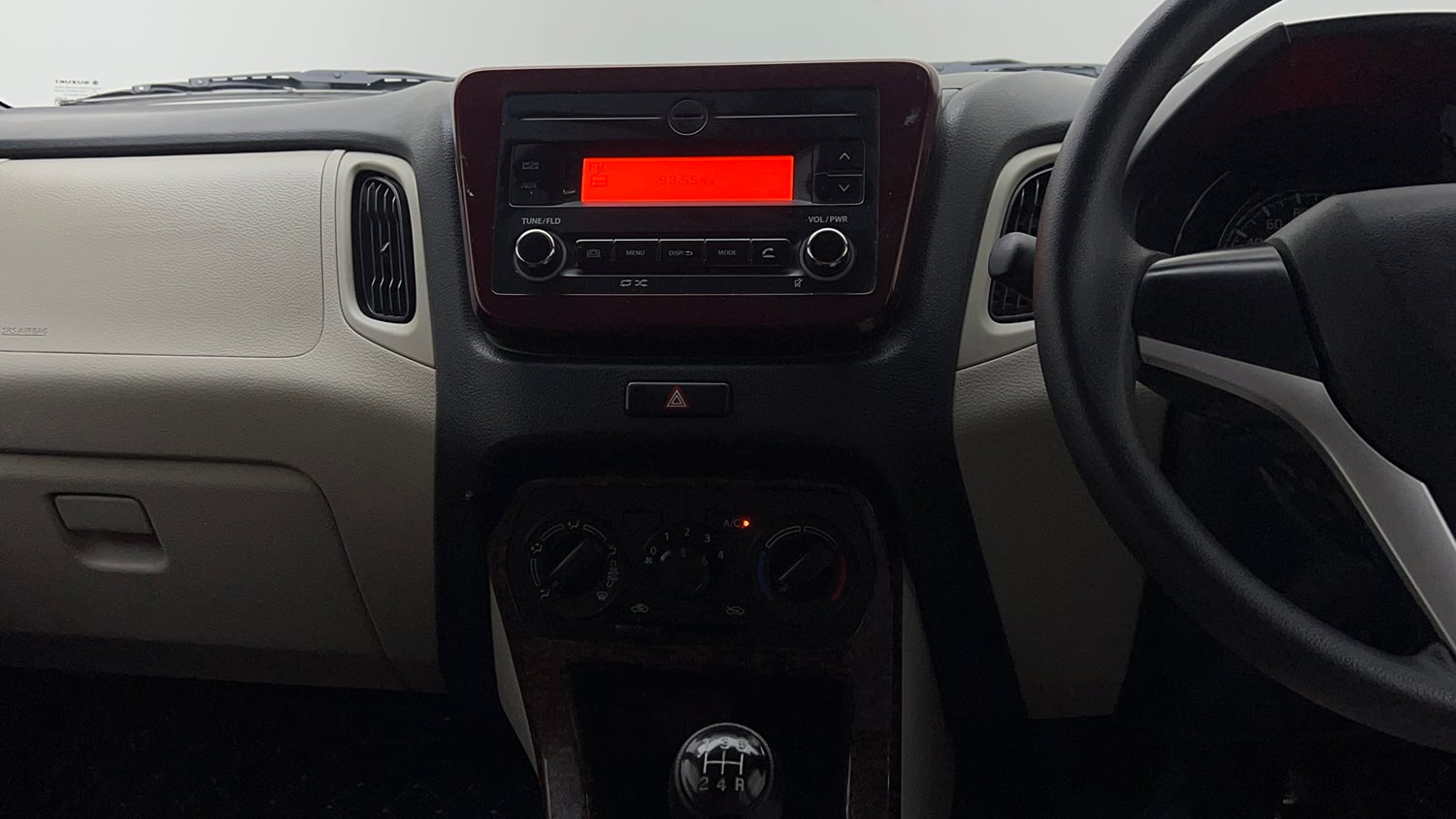 Used 2024 Maruti Suzuki Wagon R VXI 1.0 CNG Cng Manual interior MUSIC SYSTEM & AC CONTROL VIEW