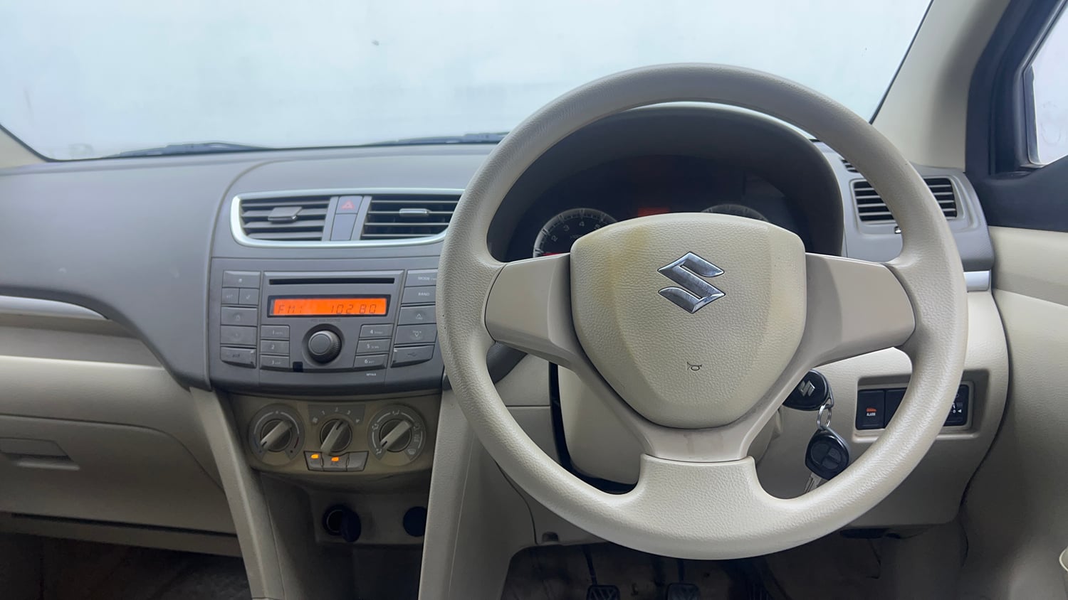 Used 2013 Maruti Suzuki Ertiga Vxi Petrol Manual interior STEERING VIEW