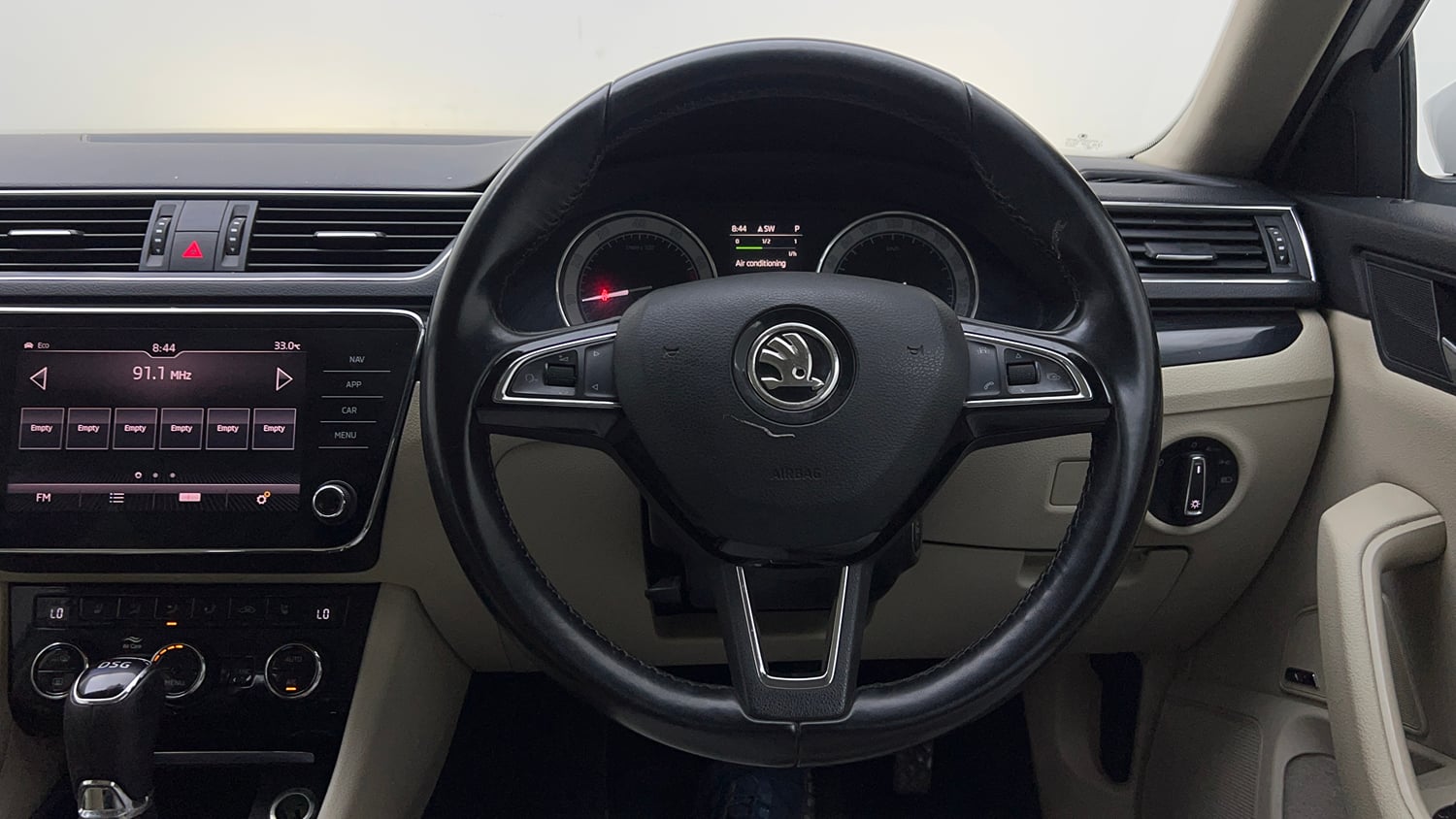 Used 2018 Skoda Superb L&K TSI AT Petrol Automatic interior STEERING VIEW