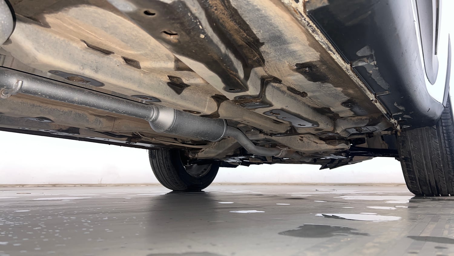 Used 2022 Tata Nexon XZ Plus (O) Petrol Manual extra REAR RIGHT UNDERBODY VIEW