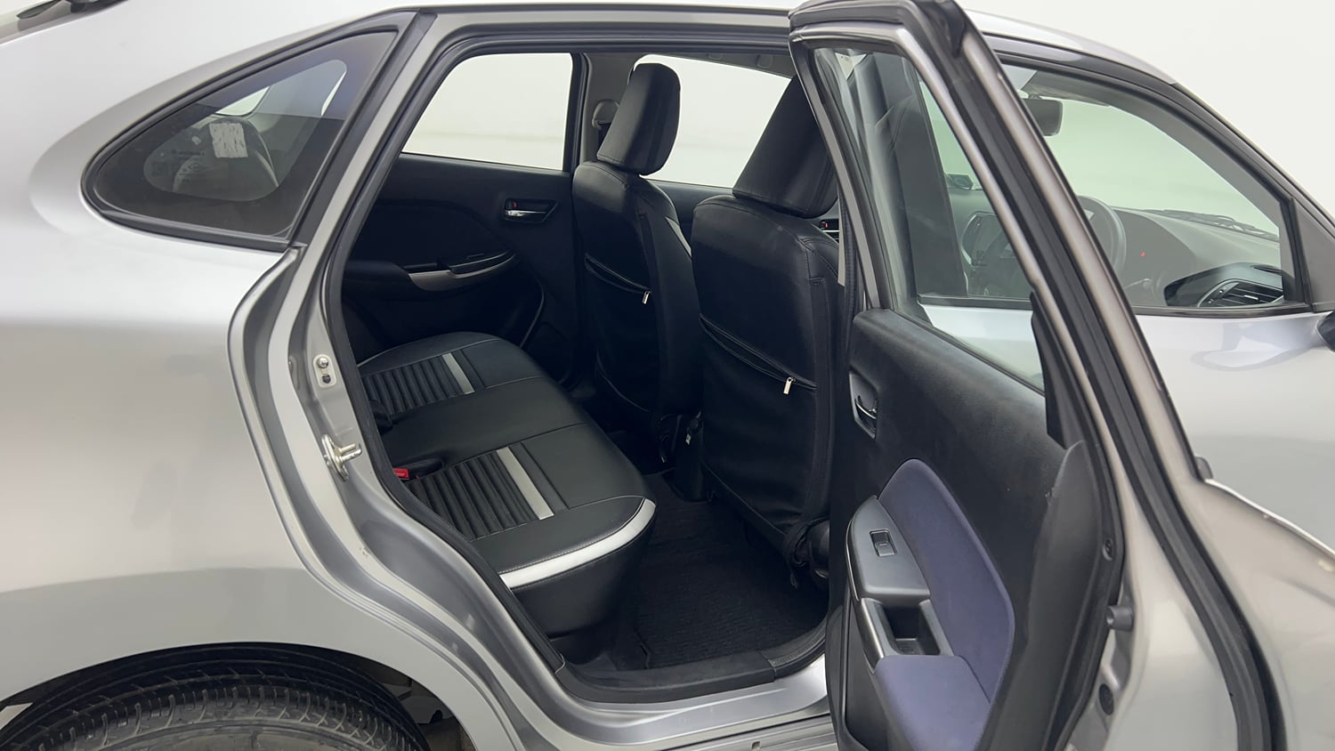 Used 2019 Maruti Suzuki Baleno Delta Petrol Manual interior RIGHT SIDE REAR DOOR CABIN VIEW