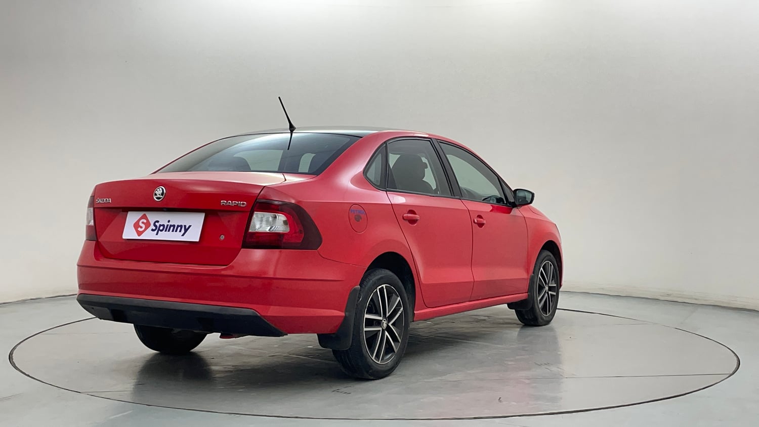 Used 2018 Skoda Rapid Style 1.6 MPI AT Petrol Automatic exterior RIGHT REAR CORNER VIEW