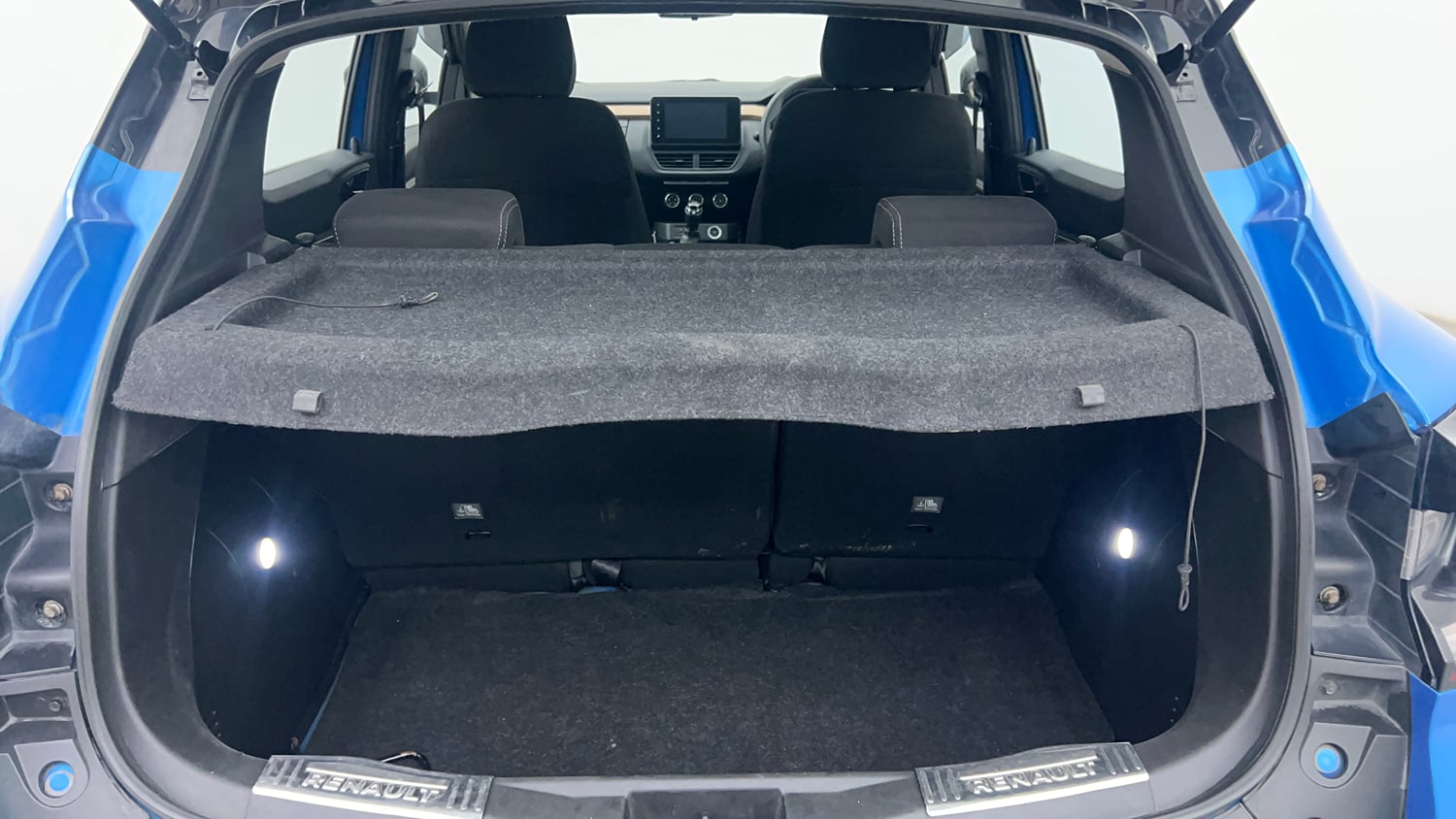 Used 2021 Renault Kiger RXT 1.0 Turbo MT Dual Tone Petrol Manual interior DICKY INSIDE VIEW