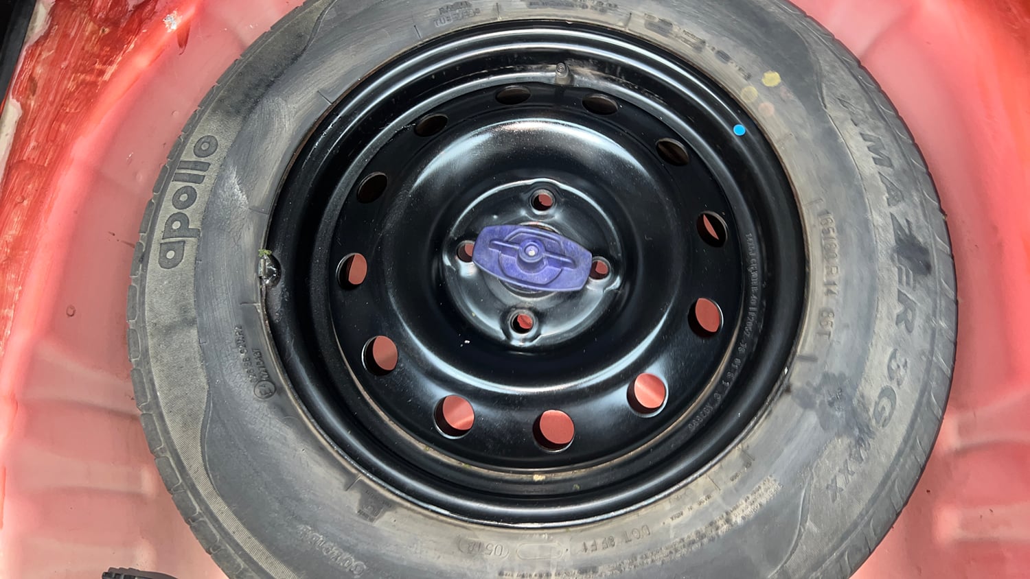 Used 2018 Maruti Suzuki Swift VXi Petrol Manual tyres SPARE TYRE VIEW