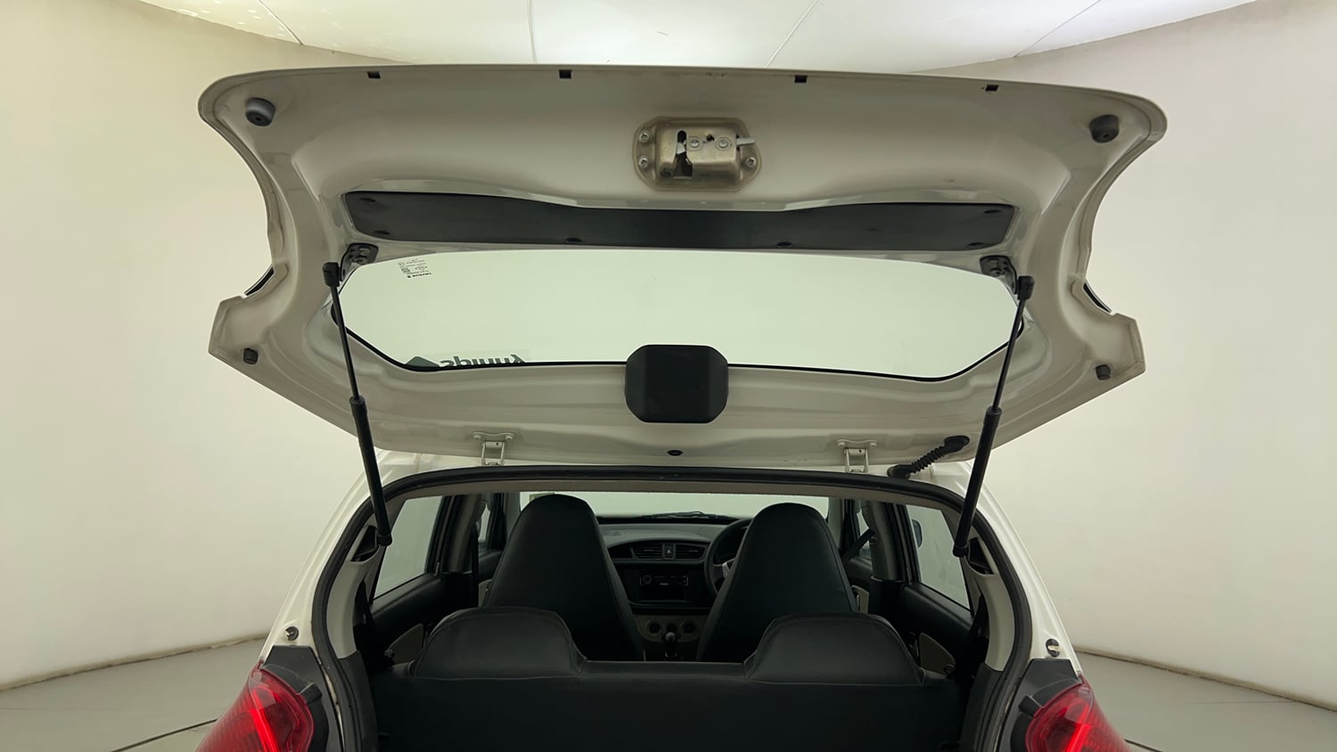 Used 2019 Maruti Suzuki Alto 800 LXi Petrol Manual interior DICKY DOOR OPEN VIEW
