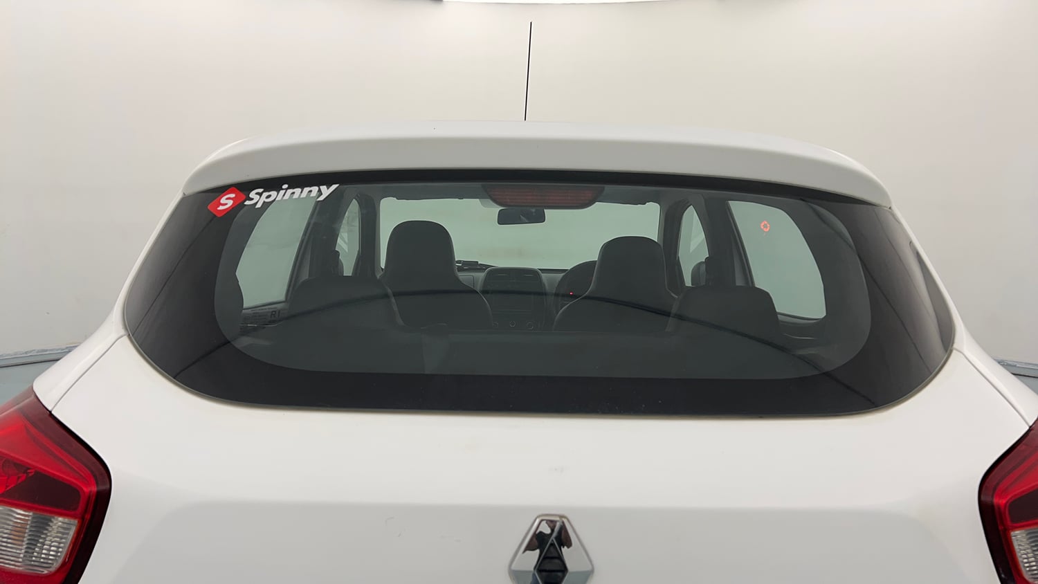 Used 2018 Renault Kwid RXT Petrol Manual exterior BACK WINDSHIELD VIEW