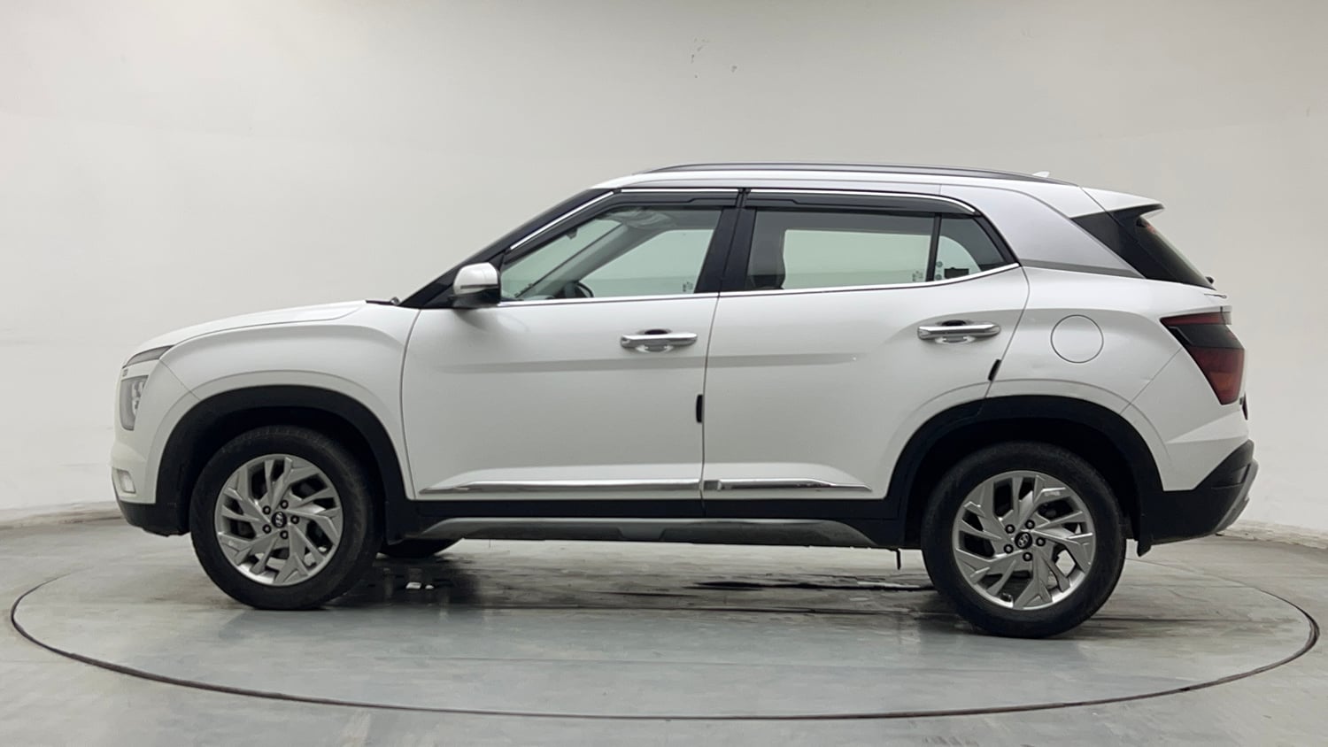 Used 2022 Hyundai Creta SX 1.5 Petrol Executive Petrol Manual exterior LEFT SIDE VIEW