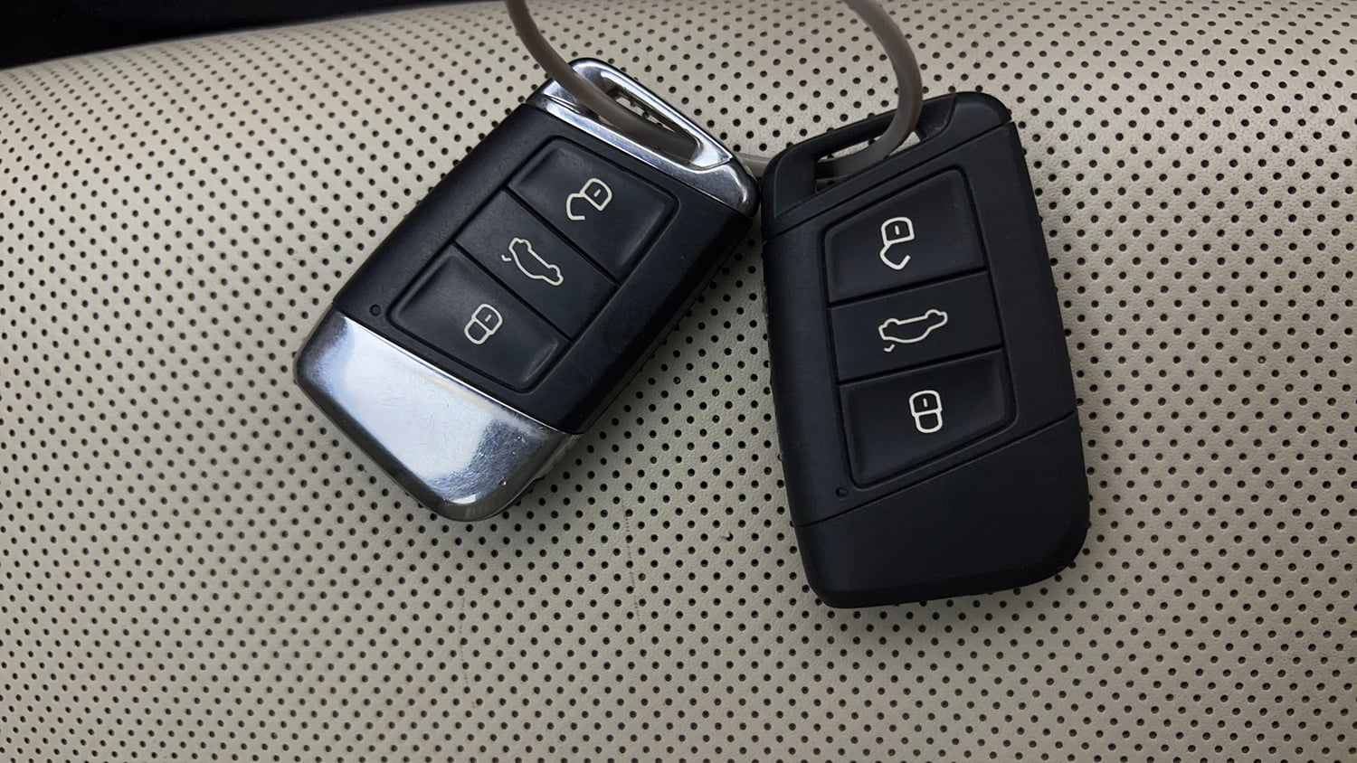Used 2018 Skoda Superb L&K TSI AT Petrol Automatic extra CAR KEY VIEW