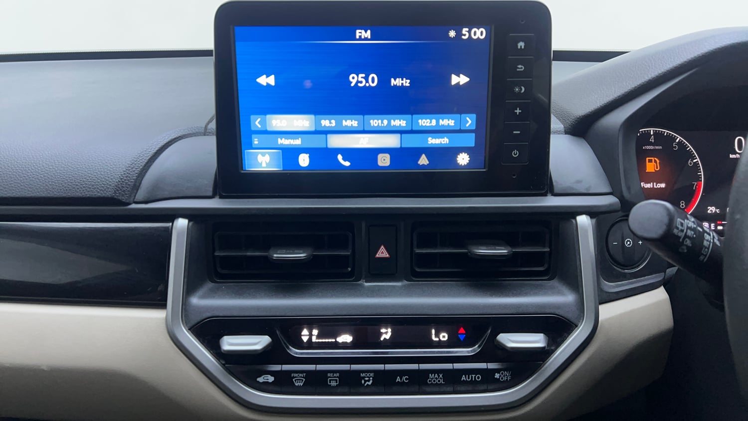 Used 2023 Honda Elevate VX MT Petrol Manual interior MUSIC SYSTEM & AC CONTROL VIEW