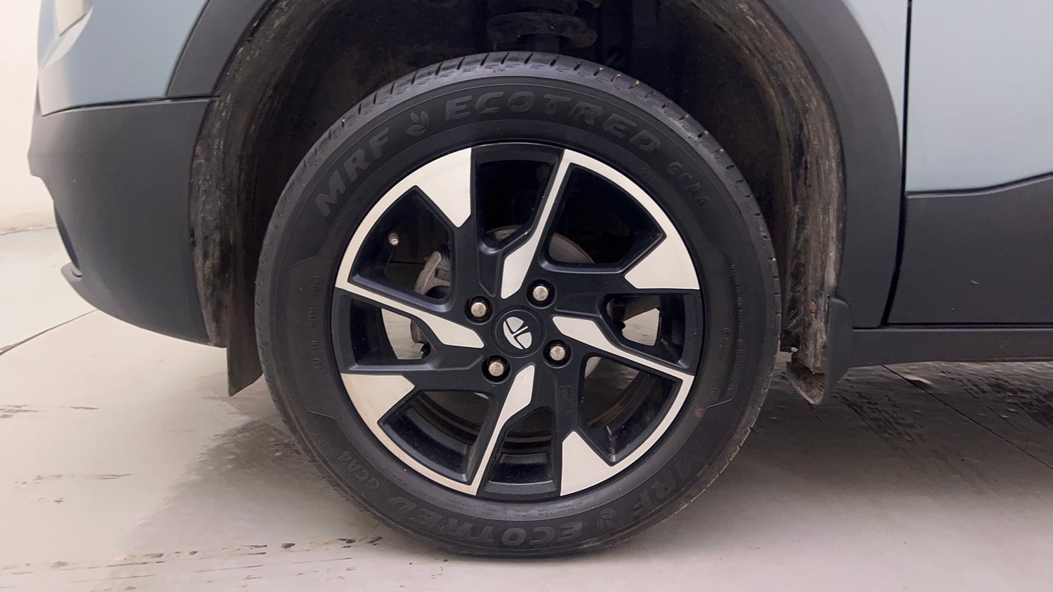 Used 2022 Tata Punch Adventure MT Petrol Manual tyres LEFT FRONT TYRE RIM VIEW