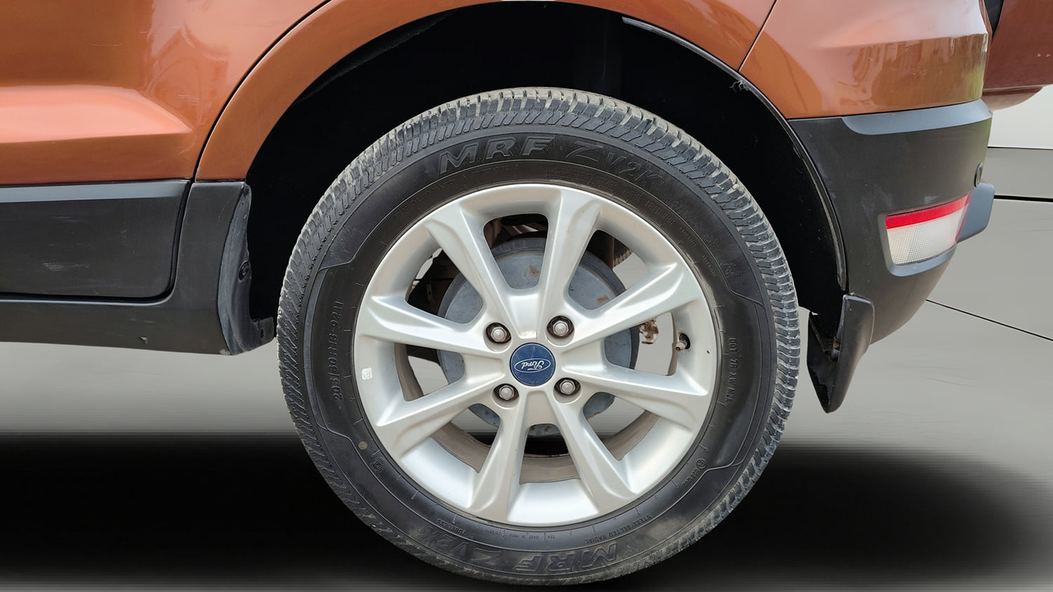 Used 2018 Ford EcoSport Titanium 1.5L Ti-VCT Petrol Manual tyres LEFT REAR TYRE RIM VIEW