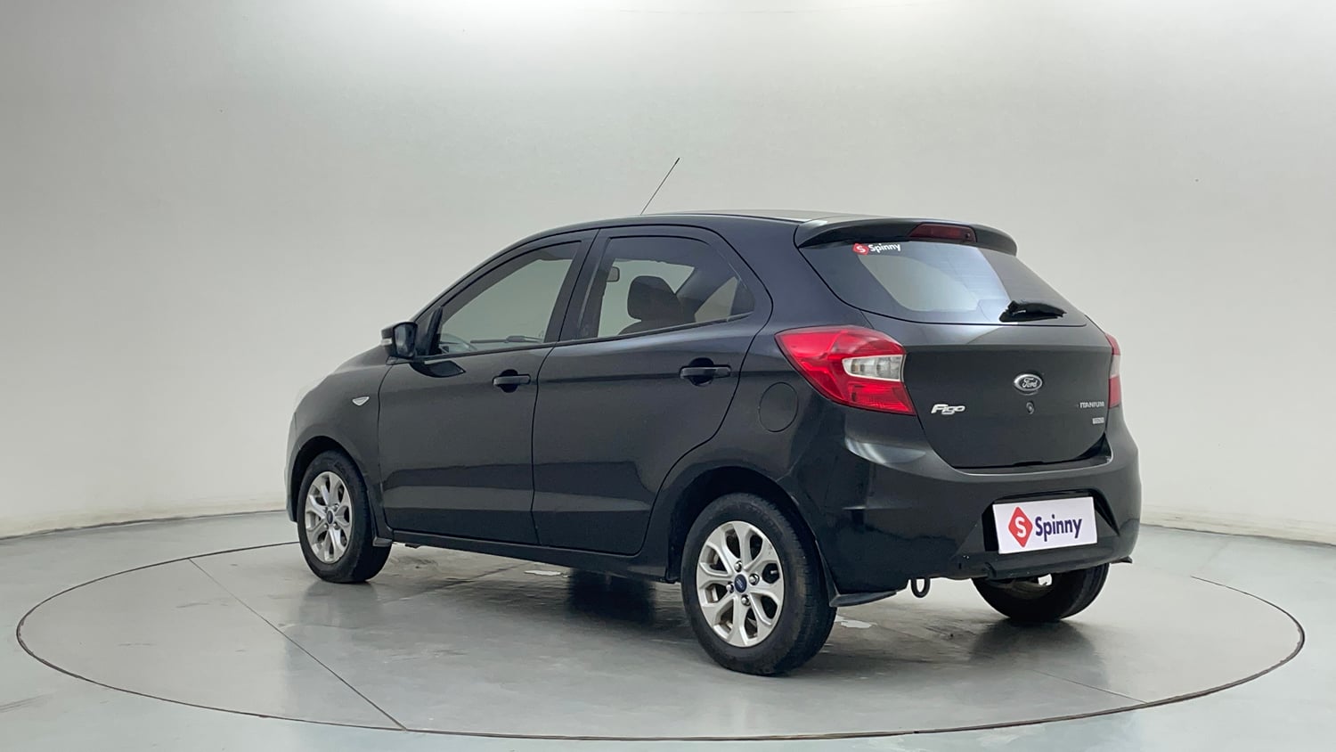 Used 2015 Ford Figo Titanium1.5 TDCi Diesel Manual exterior LEFT REAR CORNER VIEW