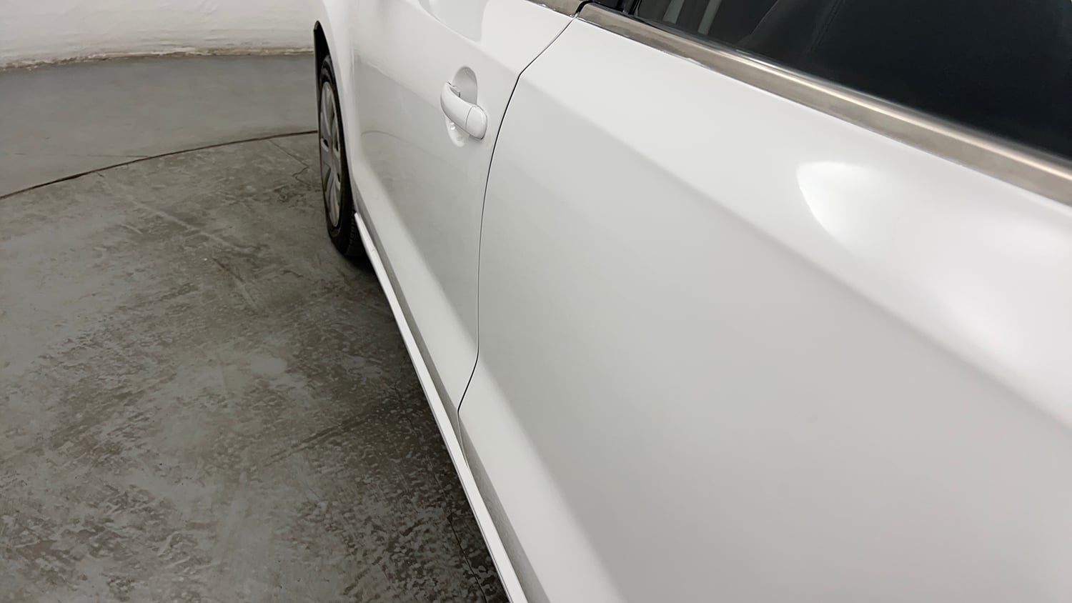 Used 2015 Volkswagen Vento Comfortline Petrol Petrol Manual dents MINOR DENT