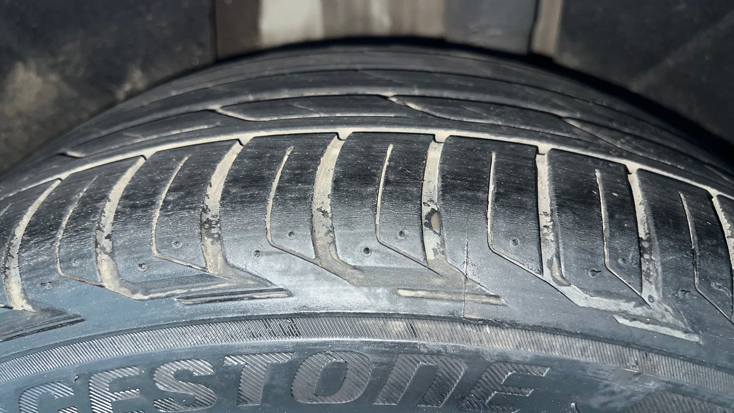 Used 2018 Skoda Superb L&K TSI AT Petrol Automatic tyres LEFT REAR TYRE TREAD VIEW