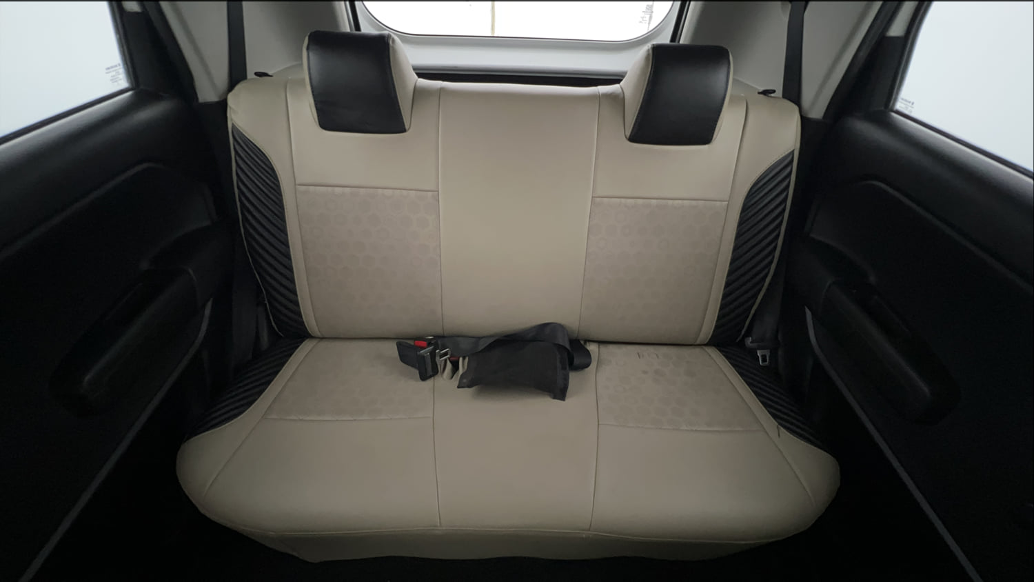 Used 2022 Maruti Suzuki Wagon R LXI 1.0 Petrol Manual interior REAR SEAT CONDITION VIEW