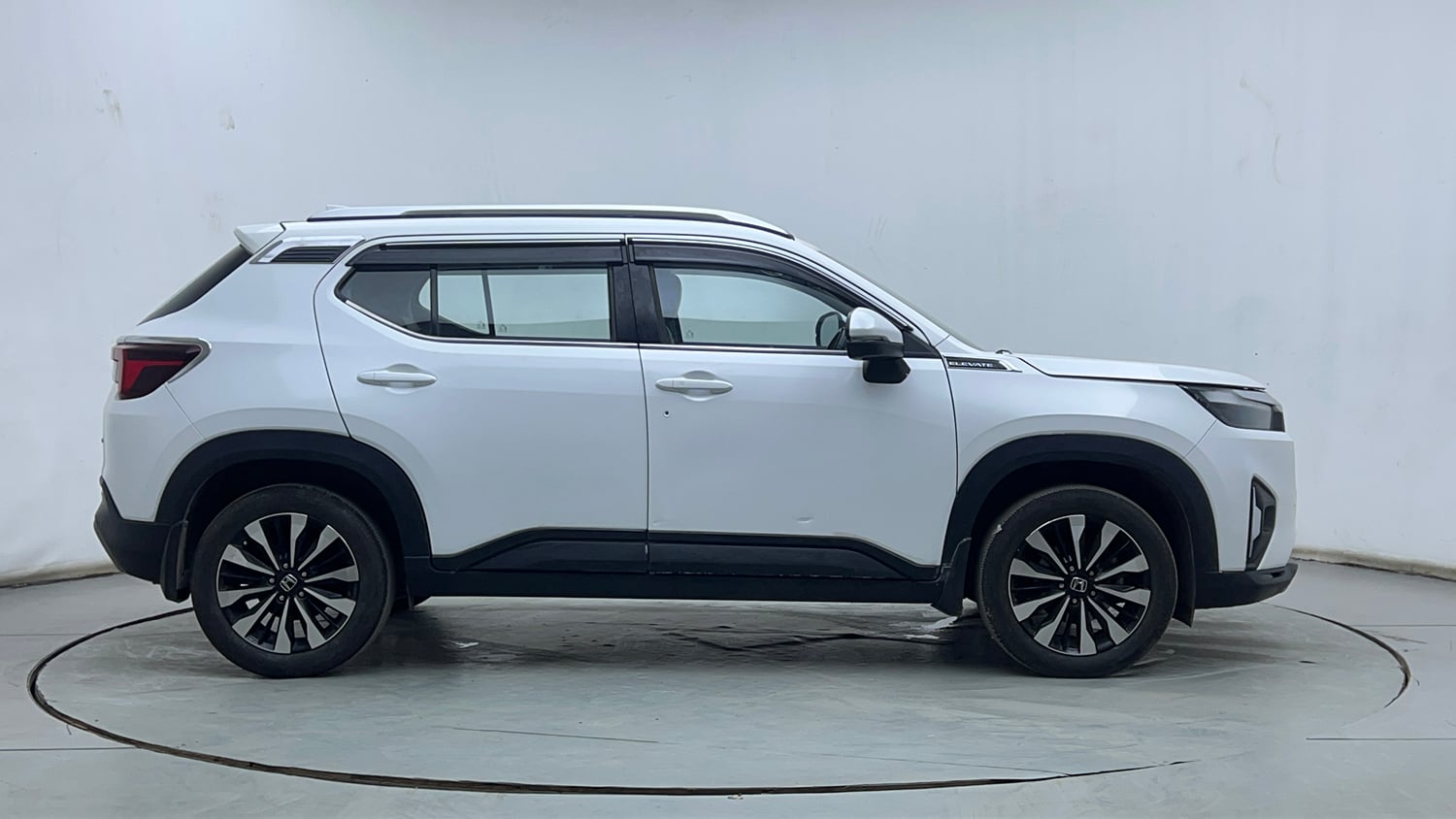 Used 2023 Honda Elevate VX MT Petrol Manual exterior RIGHT SIDE VIEW