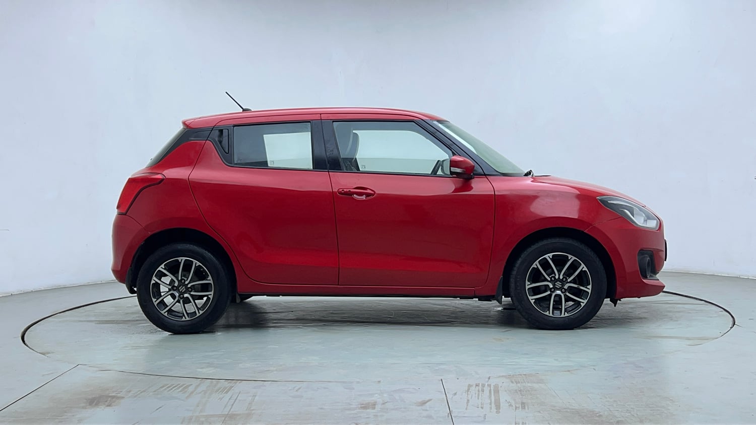 Used 2019 Maruti Suzuki Swift ZXi Plus AMT Petrol Automatic exterior RIGHT SIDE VIEW