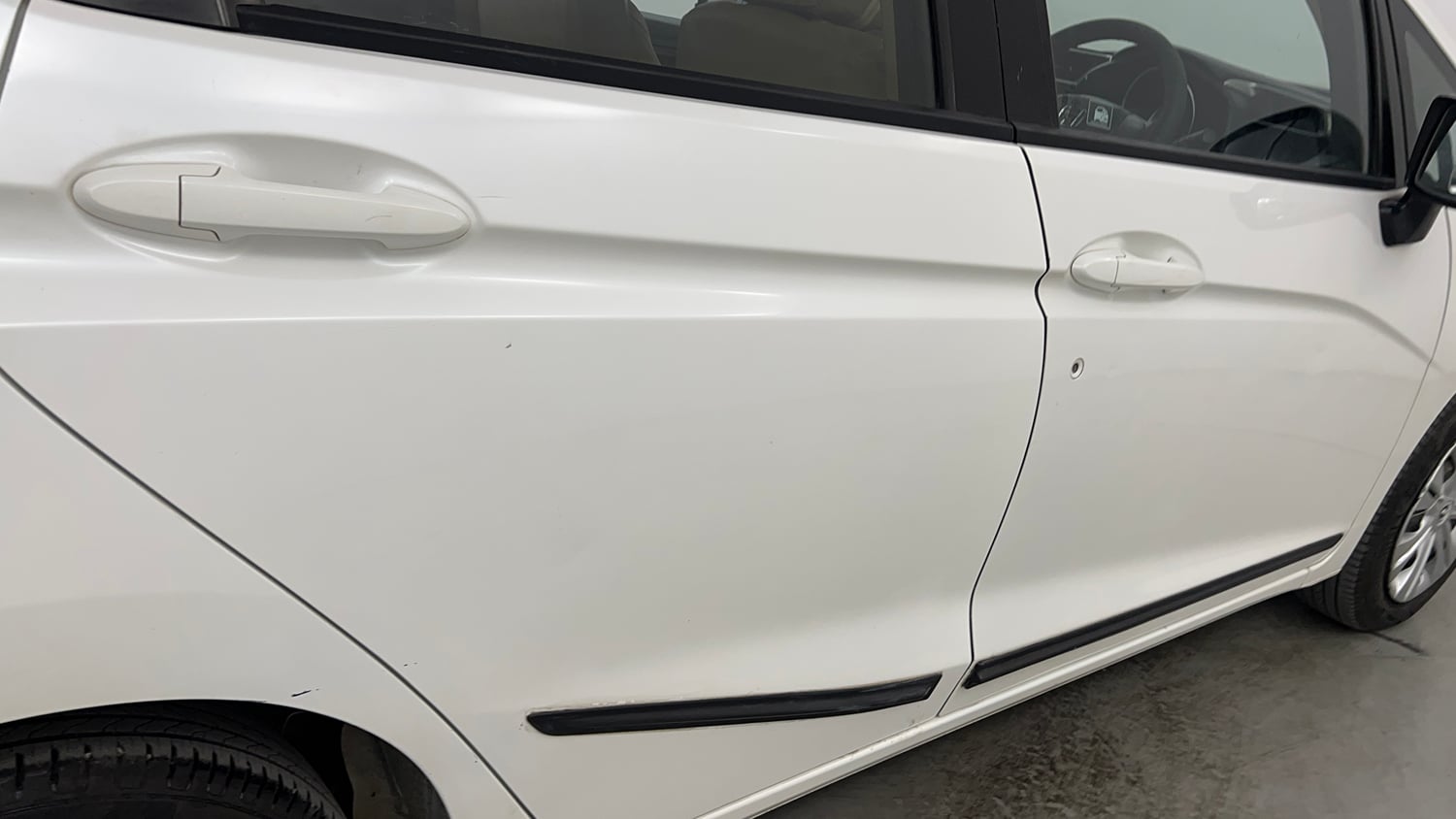 Used 2016 Honda Jazz SV Petrol Petrol Manual dents MINOR SCRATCH