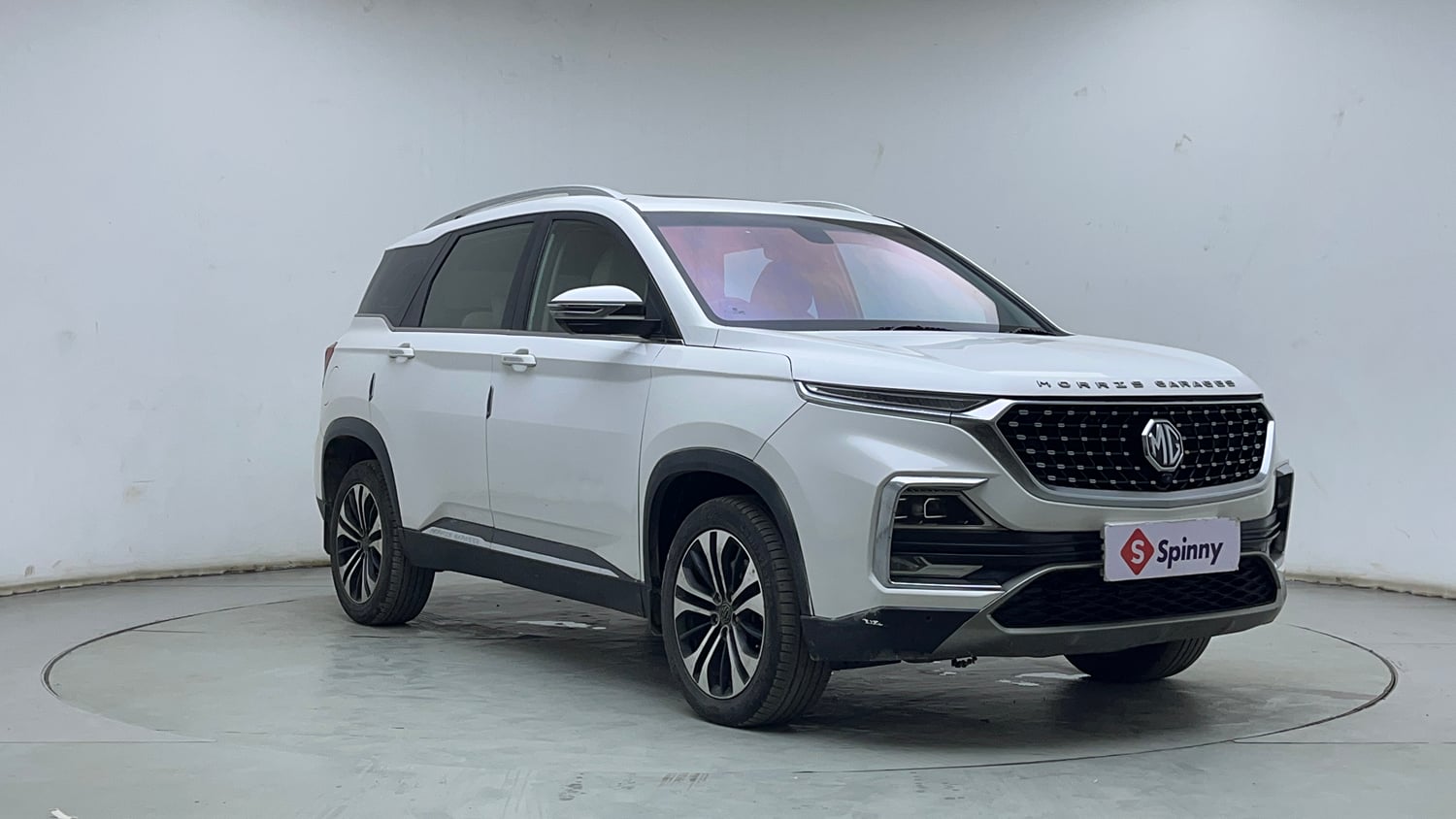 Used 2023 MG Motors Hector Sharp 1.5 Petrol CVT Petrol Automatic exterior RIGHT FRONT CORNER VIEW