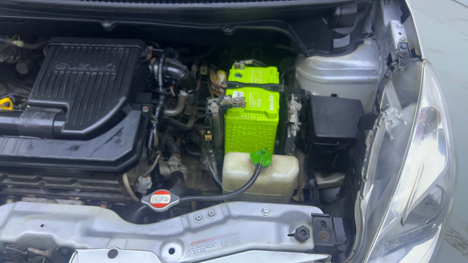 Used 2013 Maruti Suzuki Ertiga Vxi Petrol Manual engine ENGINE LEFT SIDE VIEW