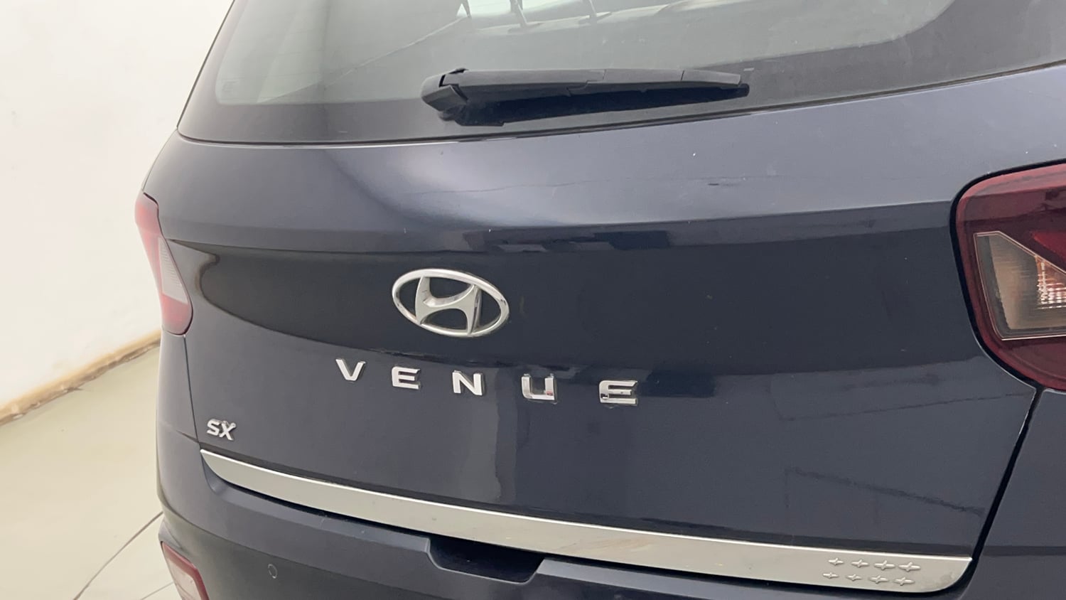 Used 2019 Hyundai Venue SX 1.4 (O) CRDi Diesel Manual dents MINOR DENT