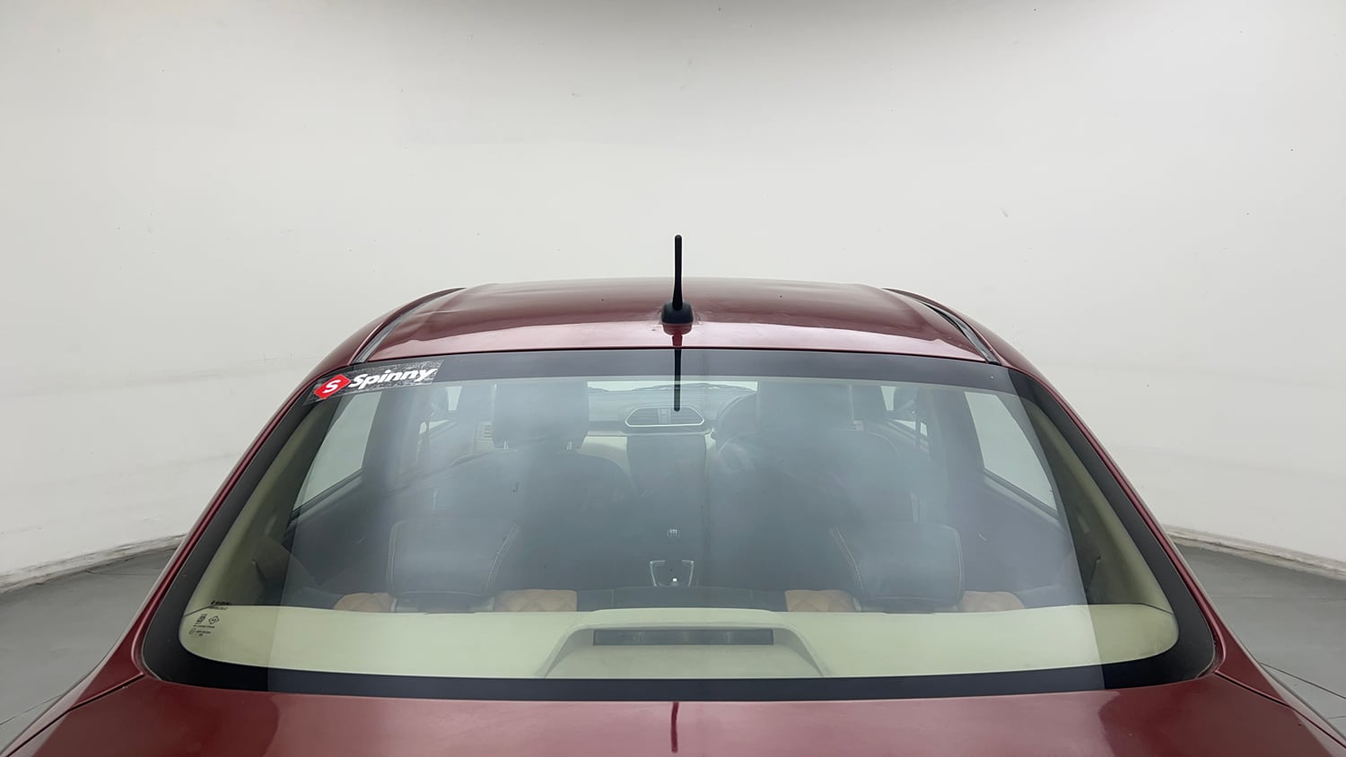 Used 2017 Maruti Suzuki Dzire VXi Petrol Manual exterior BACK WINDSHIELD VIEW