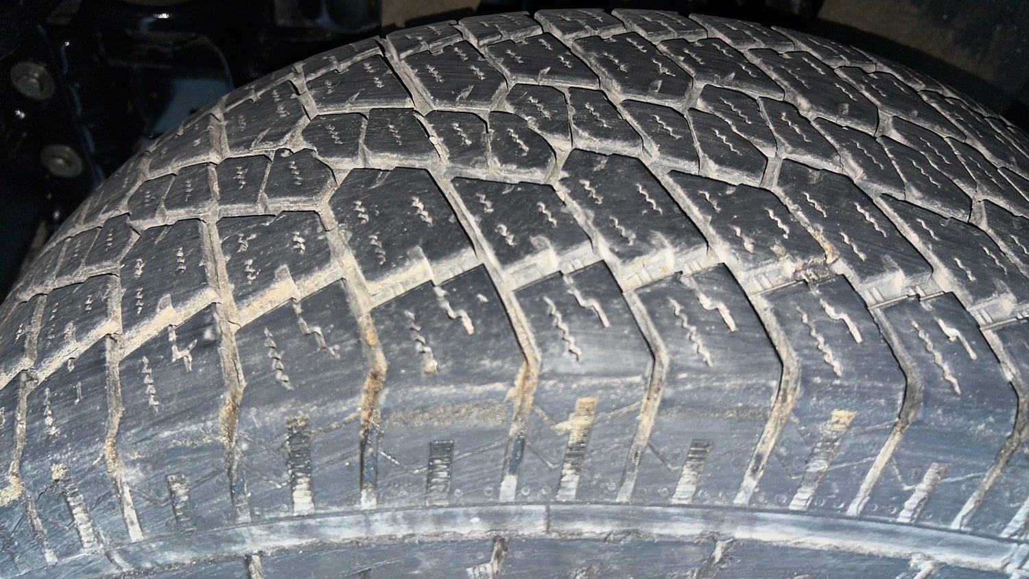 Used 2024 Mahindra Thar LX Hard Top Diesel MT 4WD Diesel Manual tyres LEFT FRONT TYRE TREAD VIEW